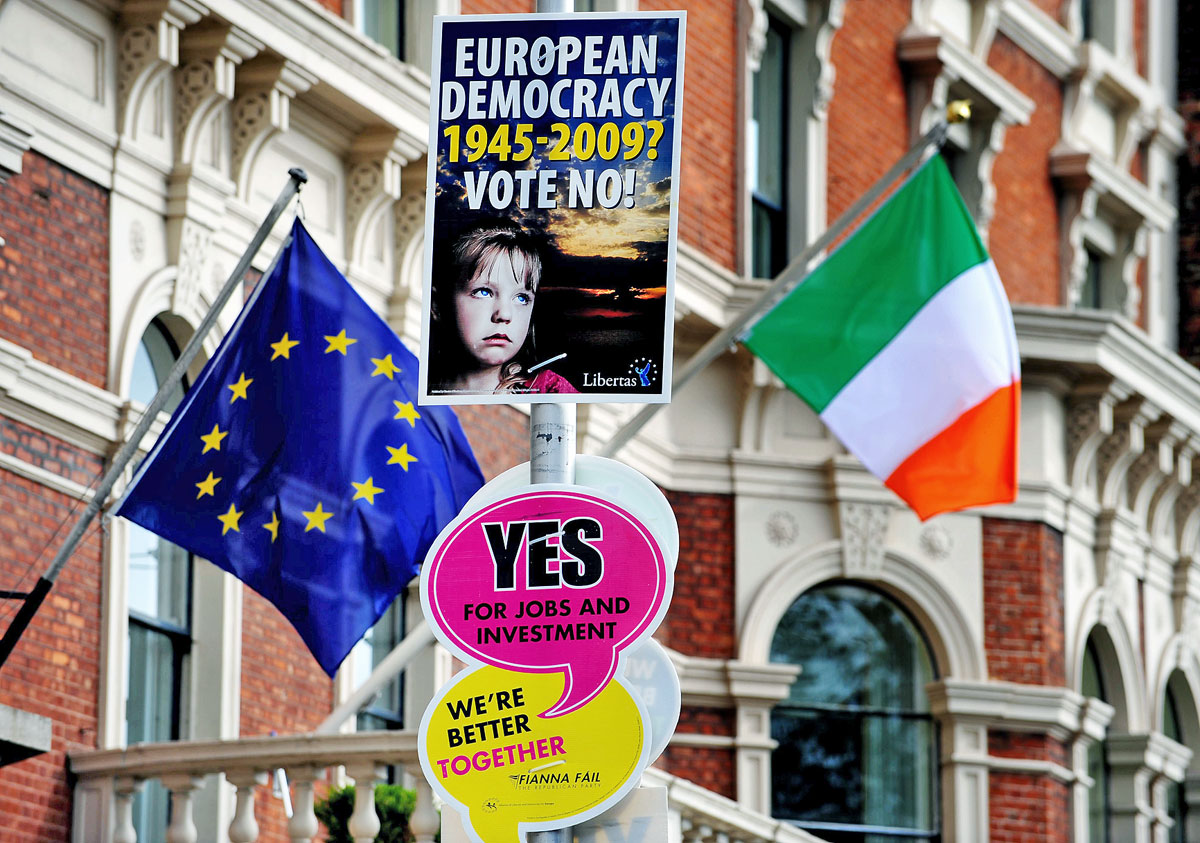 Írországi népszavazás az EU-alapszerződésről