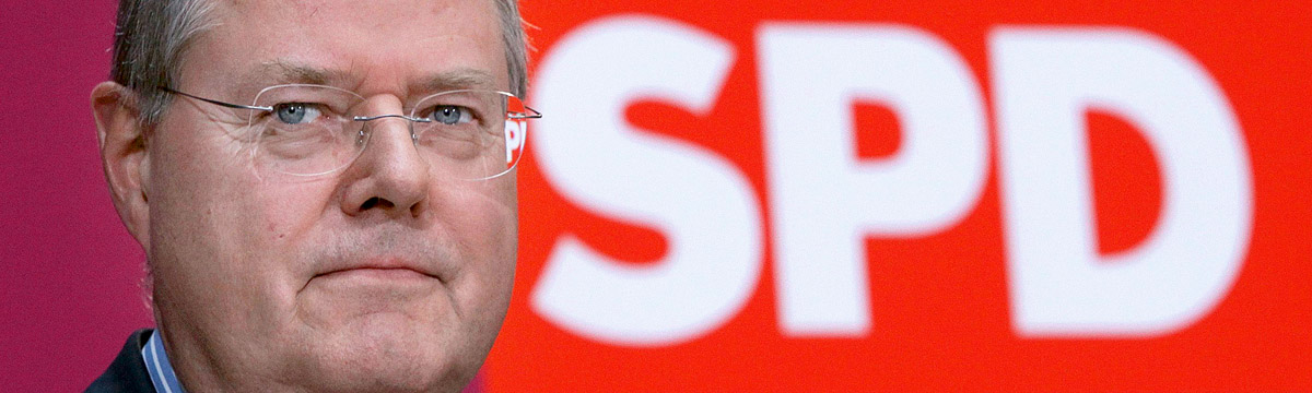 Az SPD nem tudja, mit kezdjen kancellárjelöltjével: Peer Steinbrück egyre több fejtörést okoz, de visszahívni is kellemetlen lenne