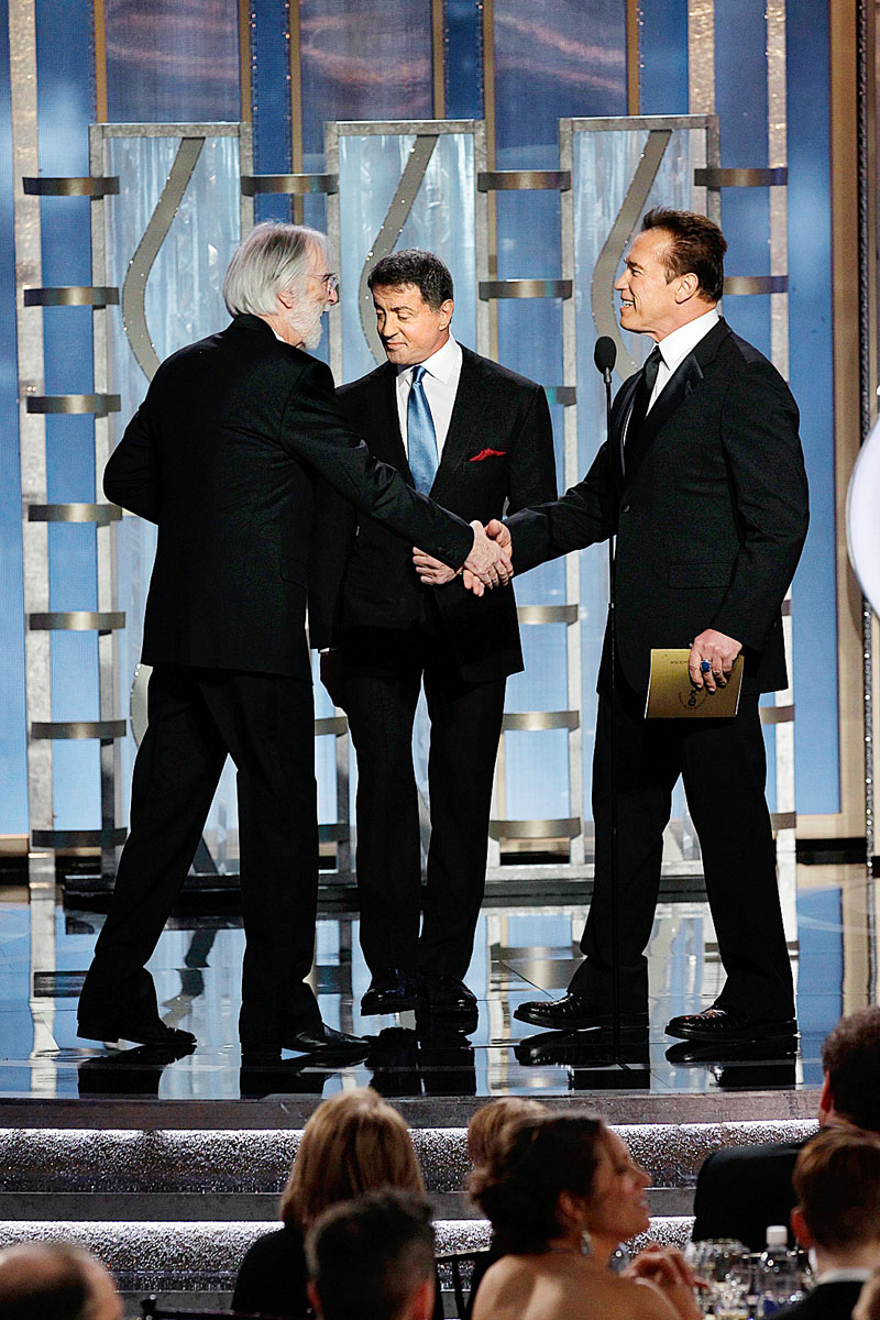 Michael Hanekének Sylvester Stallone és Arnold Schwarzenegger nyújtotta át a díjat