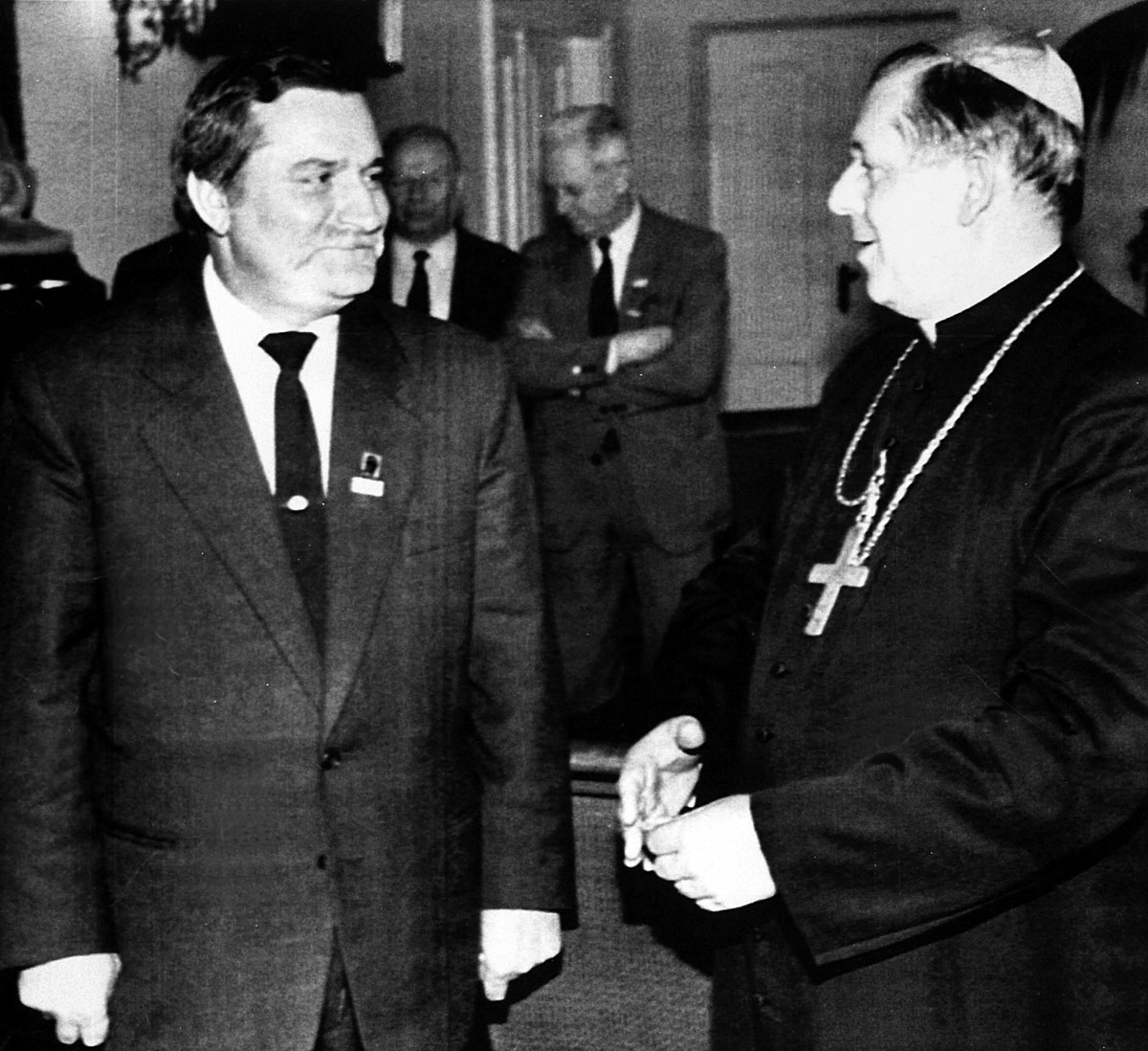 Lech Walesa és Józef Glemp 1989-ben