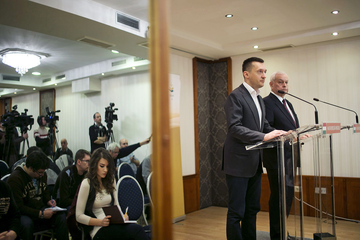 Rogán Antal, a Fidesz és Harrach Péter, a KDNP frakcióvezetője szerint júliustól újabb rezsicsökkentés jön