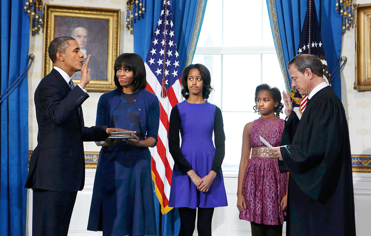 Obama vasárnap a beiktatási ceremónián. A világ kíváncsi