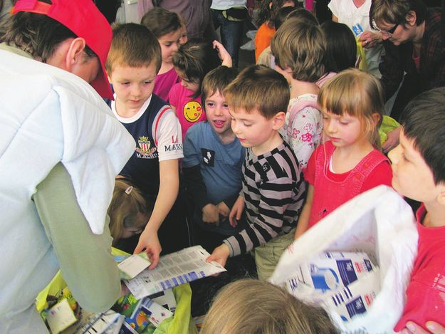 A programot az IKSZ a helyi szolgáltatók bevonásával Békéscsabán, Debrecenben, Egerben, Esztergomban, Kaposváron, Miskolcon, Nyíregyházán, Pécsett, Siófokon,Székesfehérváron, Tatabányán, Tiszafüreden, Veszprémben, Gödöllőn és a gödöllői régióban, val