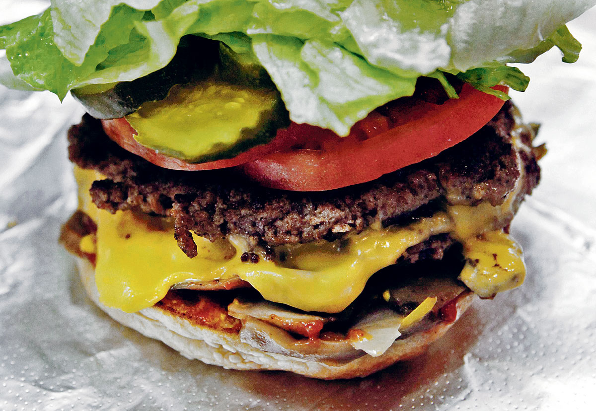 A hamburgerek húspogácsája is szerepel a kockázatos ételek listáján