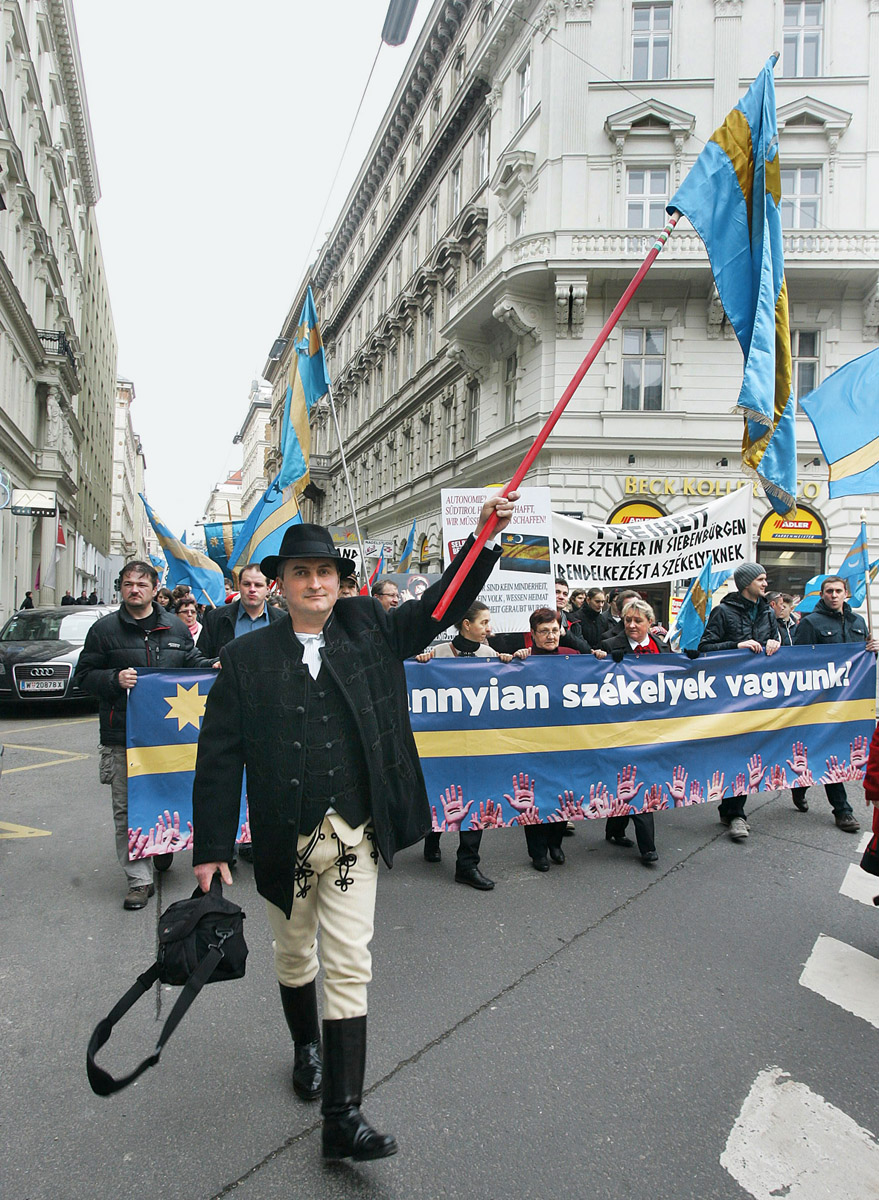 A székely autonómiáért vasárnap Bécsben is tüntettek