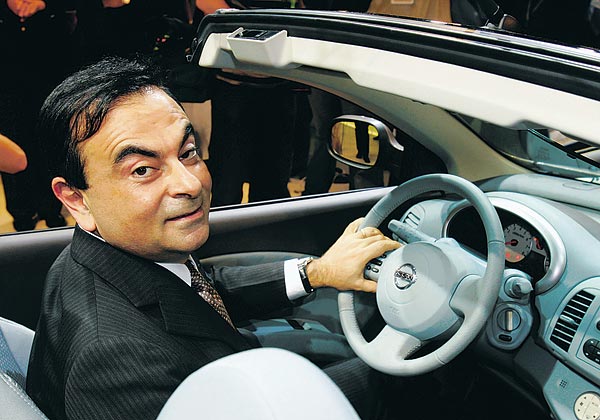 Carlos Ghosn, a Renault főnöke. Kevesebbet kereshet majd? 