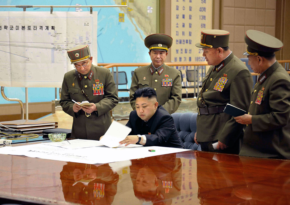Kim Dzsong Un válságtanácskozást tart. Túl sok a veszítenivalója