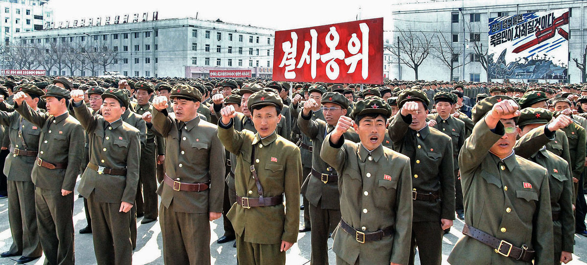 Amerika- és Dél-Korea-ellenes tömeggyűlés szerdán az észak-koreai Nampóban