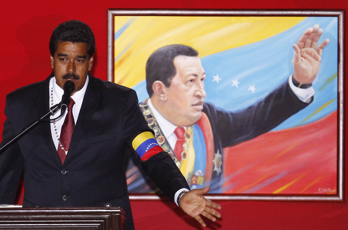 Maduro mindenben Chávezre építette az elnökválasztási kampányát