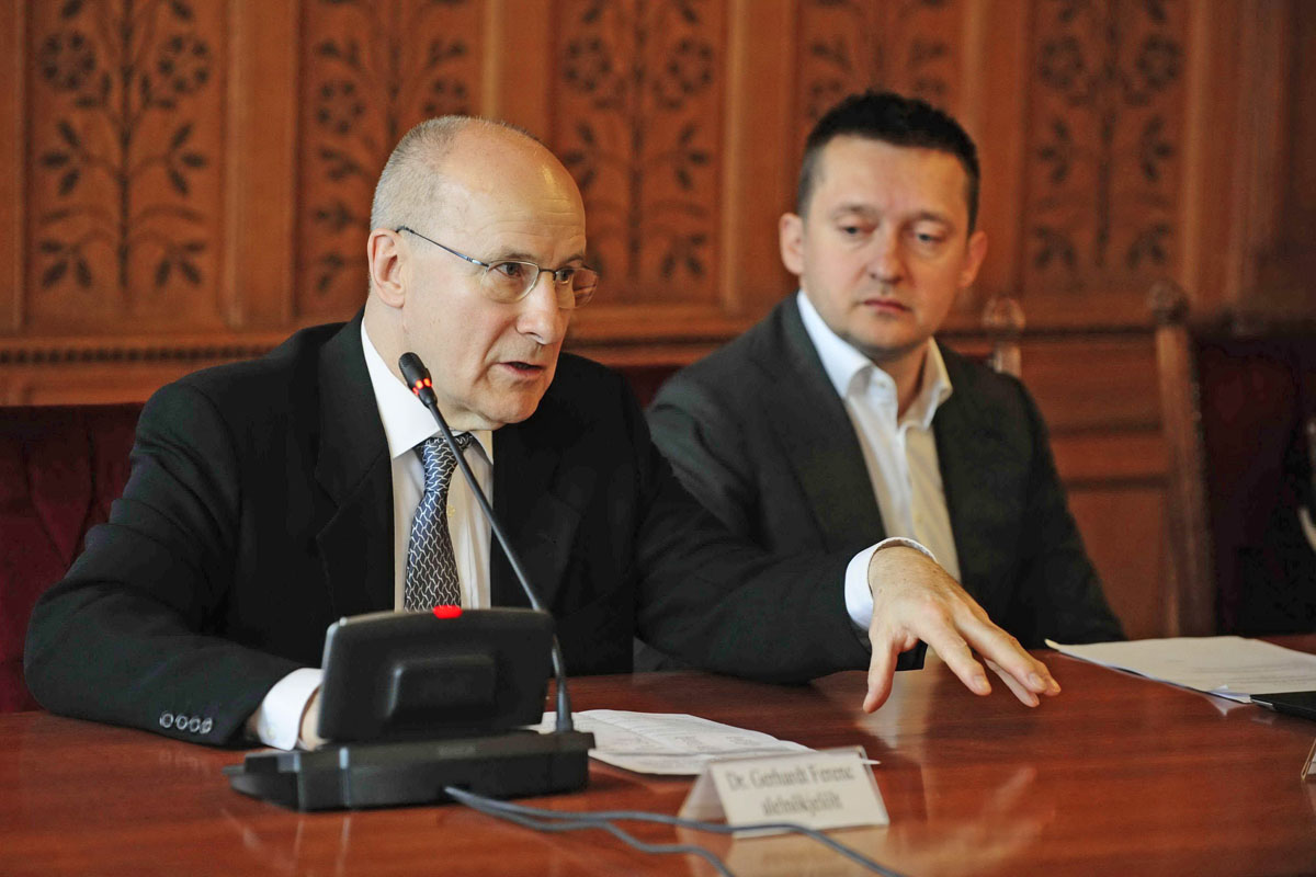 Gerhardt Ferenc és Rogán Antal a meghallgatáson