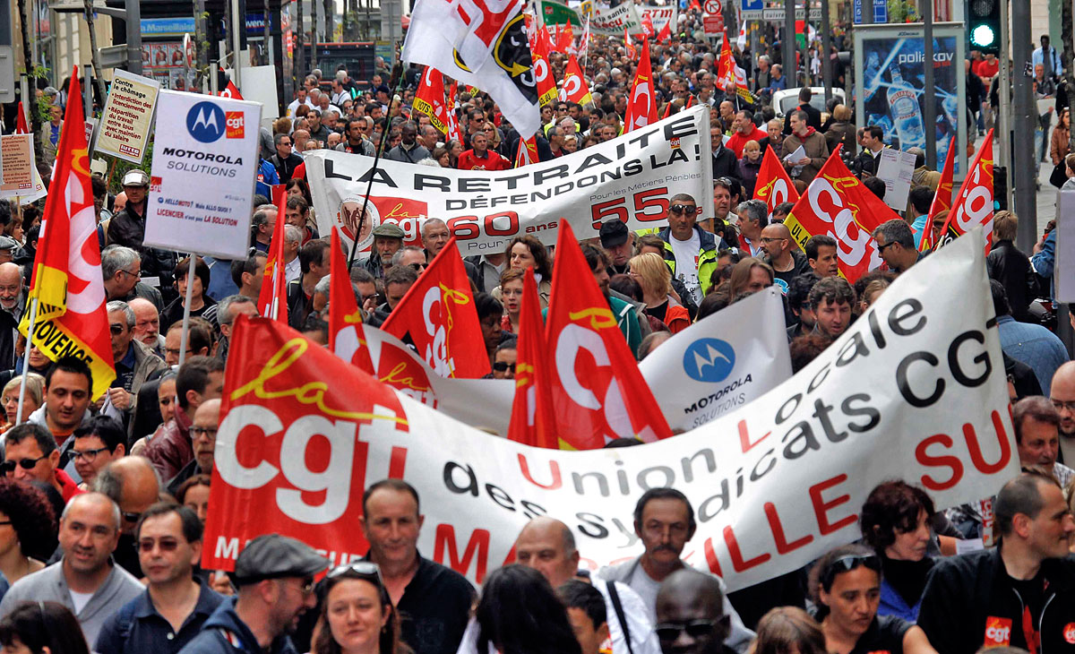 Szakszervezeti felvonulás Marseille-ben. Egy év,. semmi változás
