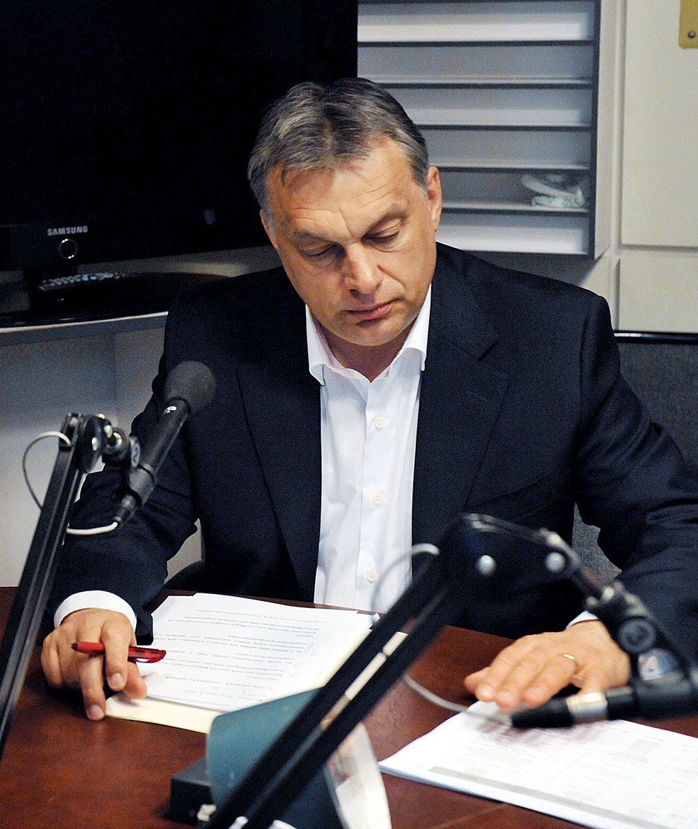 Orbán Viktor a nyilatkozat felvételén
