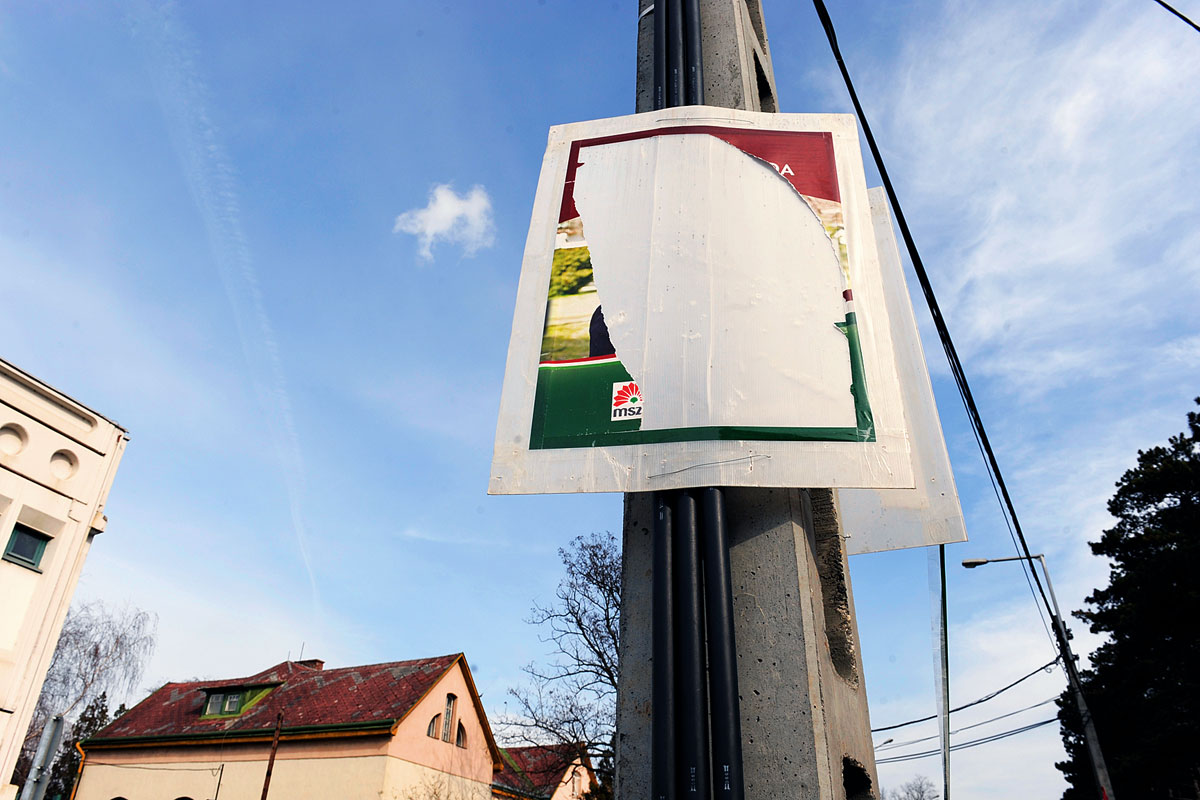 A ciklus utolsó időközi választásainak egyikén, Dunakeszin – a plakátok felértékelődnek majd