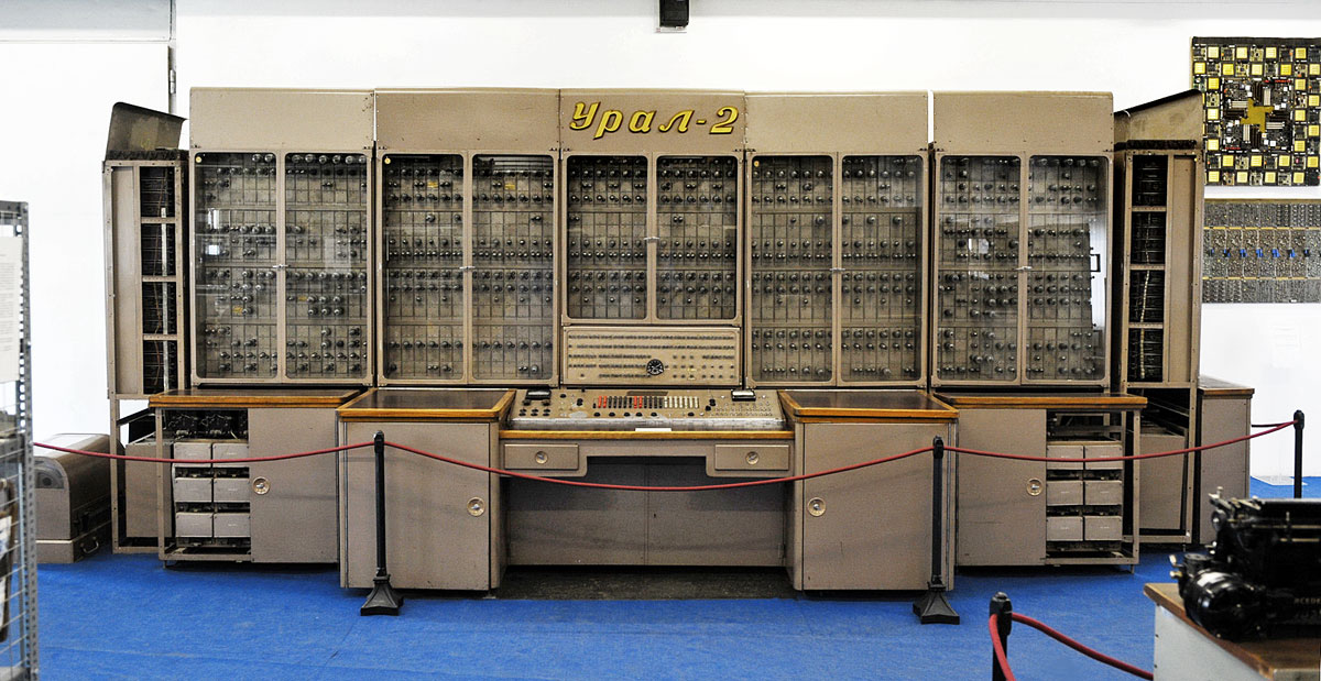 Az Ural–2 az egyik első programozható számítógép volt hazánkban – egy mai laptop kapacitása több nagyságrenddel nagyobb FOTÓ: TEKNŐS MIKLÓS
