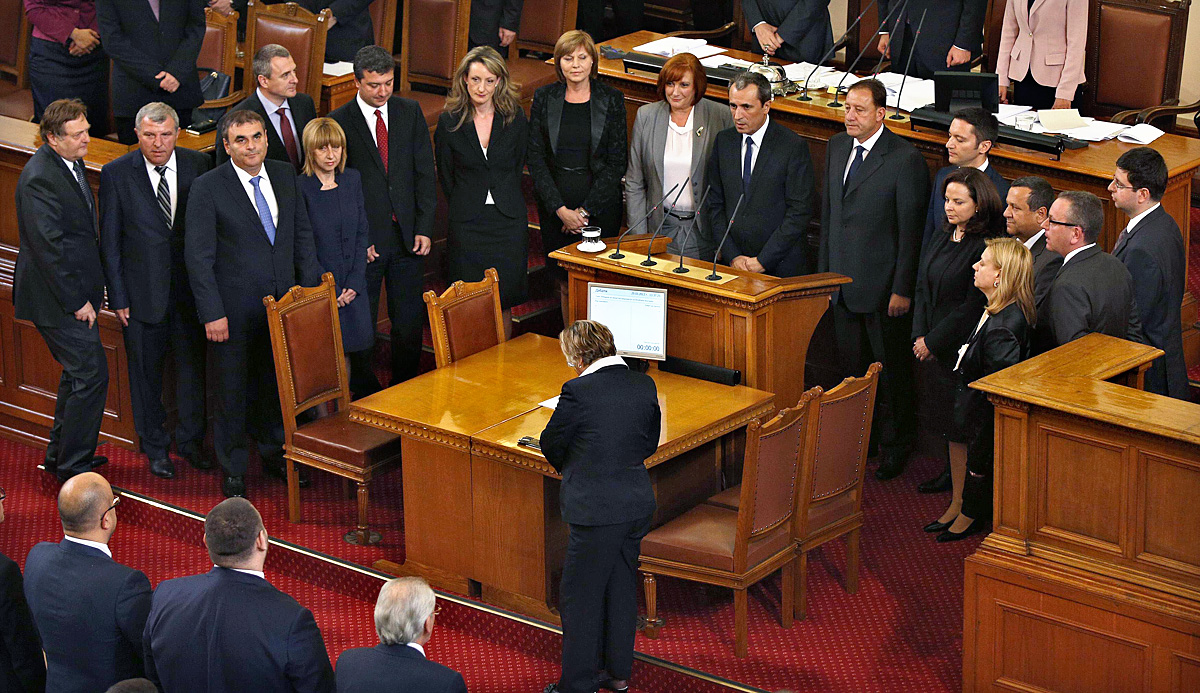 A parlament megszavazta Oresarszki kormányának összetételét is