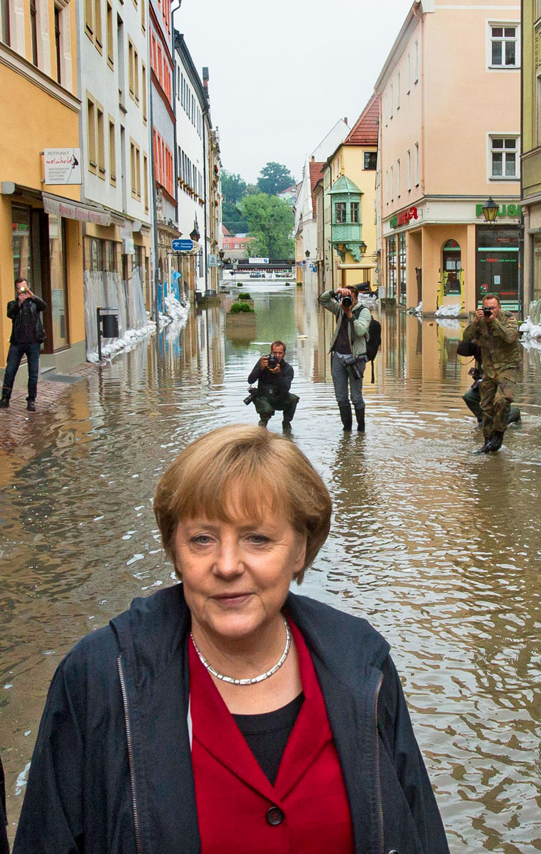 A német kancellár 100 millió eurós segélyt ígért