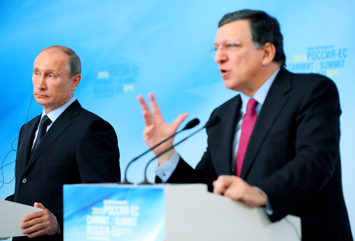 Vlagyimir Putyin és José Manuel Barroso Jekatyerinburgban