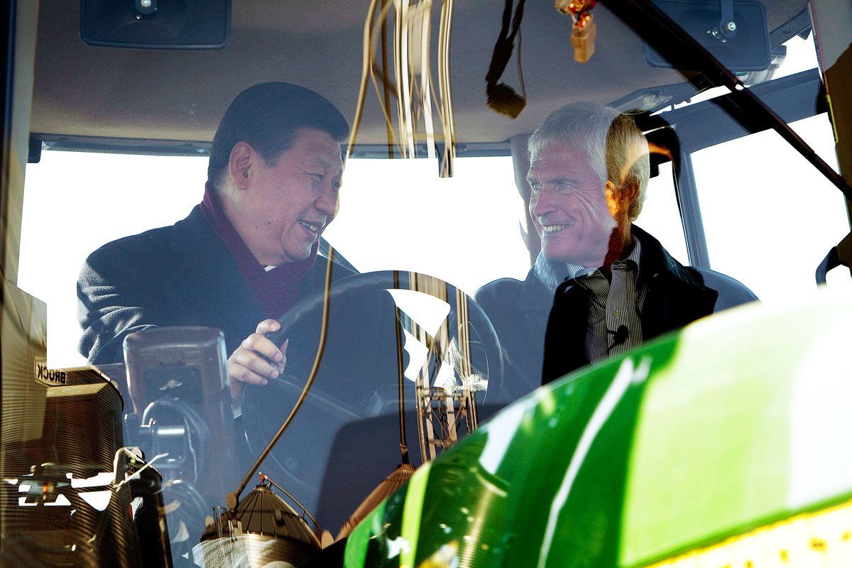 Xi egy iowai farmon tavaly tett látogatásán