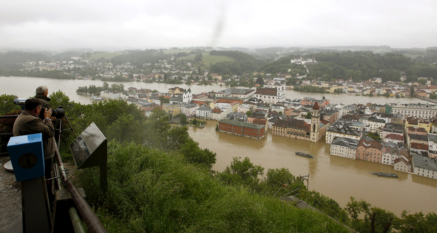 Passau belvárosát elnyeli a Duna és az Inn