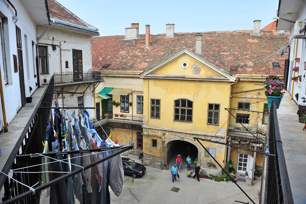 A város tulajdonában lévő bérlakások eltérő színvonalúak, árverésre csak a jó minőségűek kerülnek