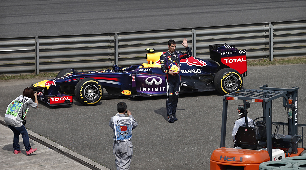 Hivatalosan is bejelentették, hogy 2014-ben már nem tagja a Forma 1-es Red Bull Racing csapatnak Mark Webber