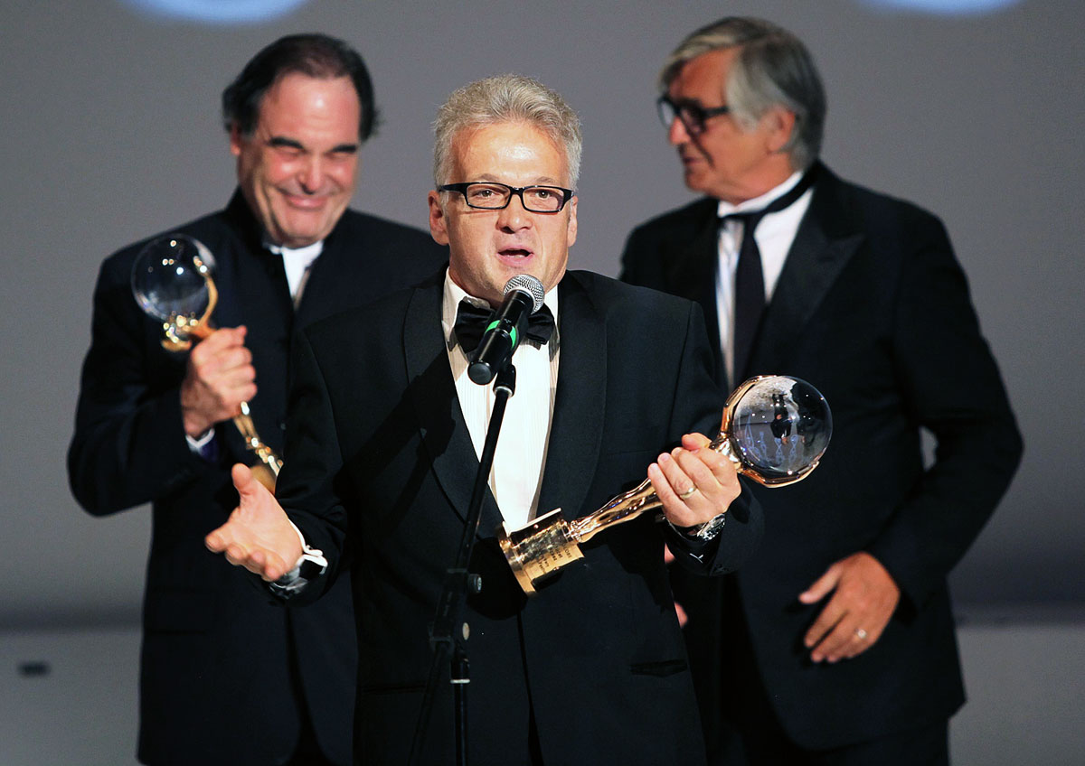 Sőth Sándor (középen) a film német producereként vette át az elismerést 