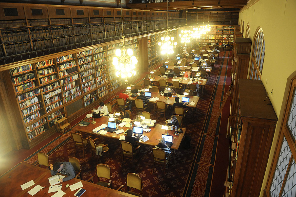 A negyvenes évek végéig csak a képviselőket és a hivatalnokokat szolgálta a könyvtár