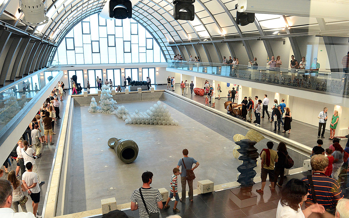 A Művészetek Csarnokát az elmúlt héten nyitották meg egy régi uszodában