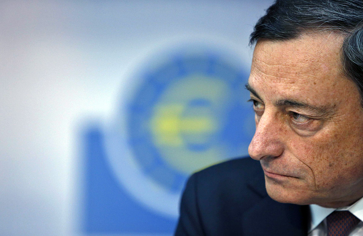 Mario Draghi európai jegybankelnök a magas munkanélküliség miatt aggódik