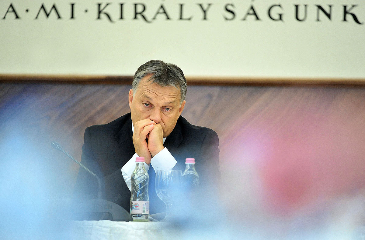 Orbán Viktor elégedetlen volt, mert egy év kell a Sóstói Stadion fejlesztésének előkészítéséhez