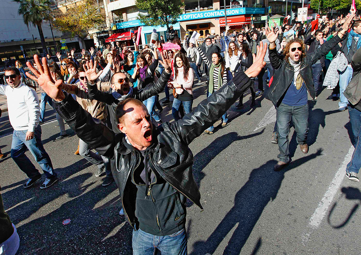 A valenciai diákok már ötödik napja tüntetnek az oktatást érintő megszorítások miatt