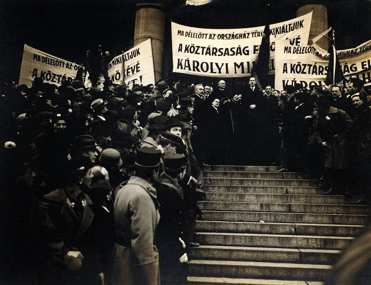 1918. november 16., Hock János és Károlyi Mihály a népköztársaság kikiáltásakor