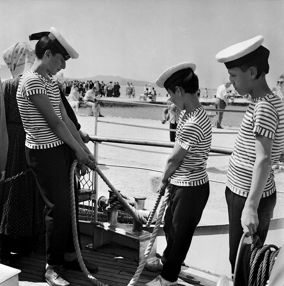 Vízi úttörők balatoni hajón, 1963. augusztus