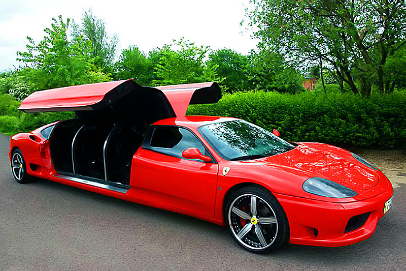 Limuzinná alakított Ferrari Modena, mint potenciális luxusadóalany