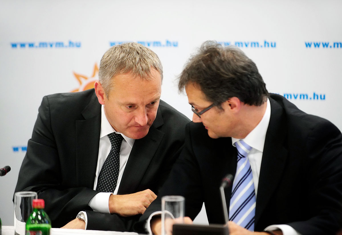 Baji Csaba, az MVM elnök-vezérigazgatója és Horváth Péter vezérigazgató a tegnapi tájékoztatón