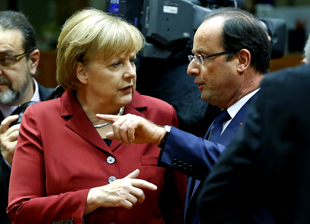 Merkel és Hollande kapott felhatalmazást, hogy tisztázza Washingtonnal az amerikai lehallgatásokat