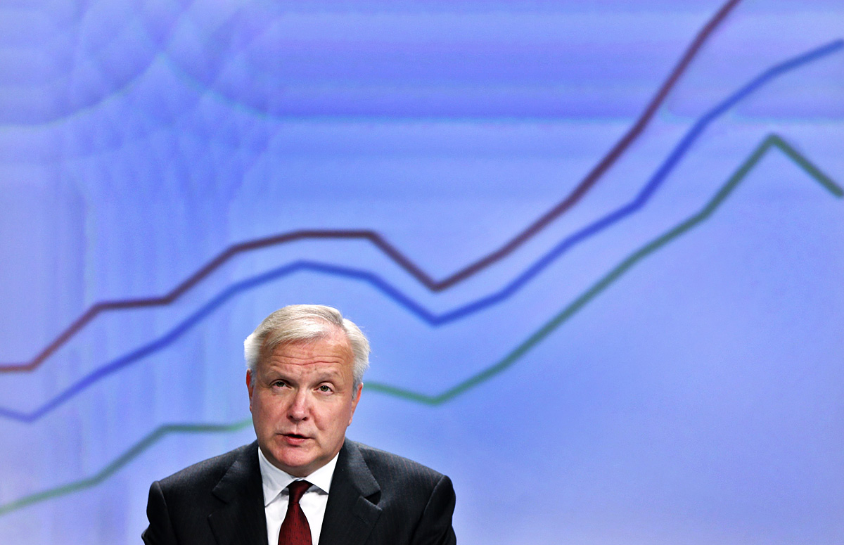 Olli Rehn a számokat elemzi Brüsszelben
