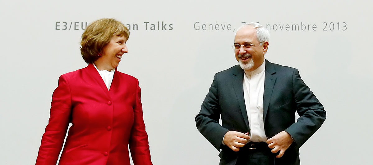 Catherine Ashton, az EU külpolitikai főképviselője és Dzsavad Zarif iráni külügyminiszter Genfben