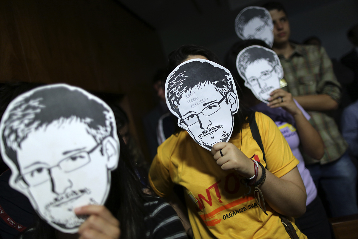 Snowden-párti tüntetés augusztusban Brazíliában