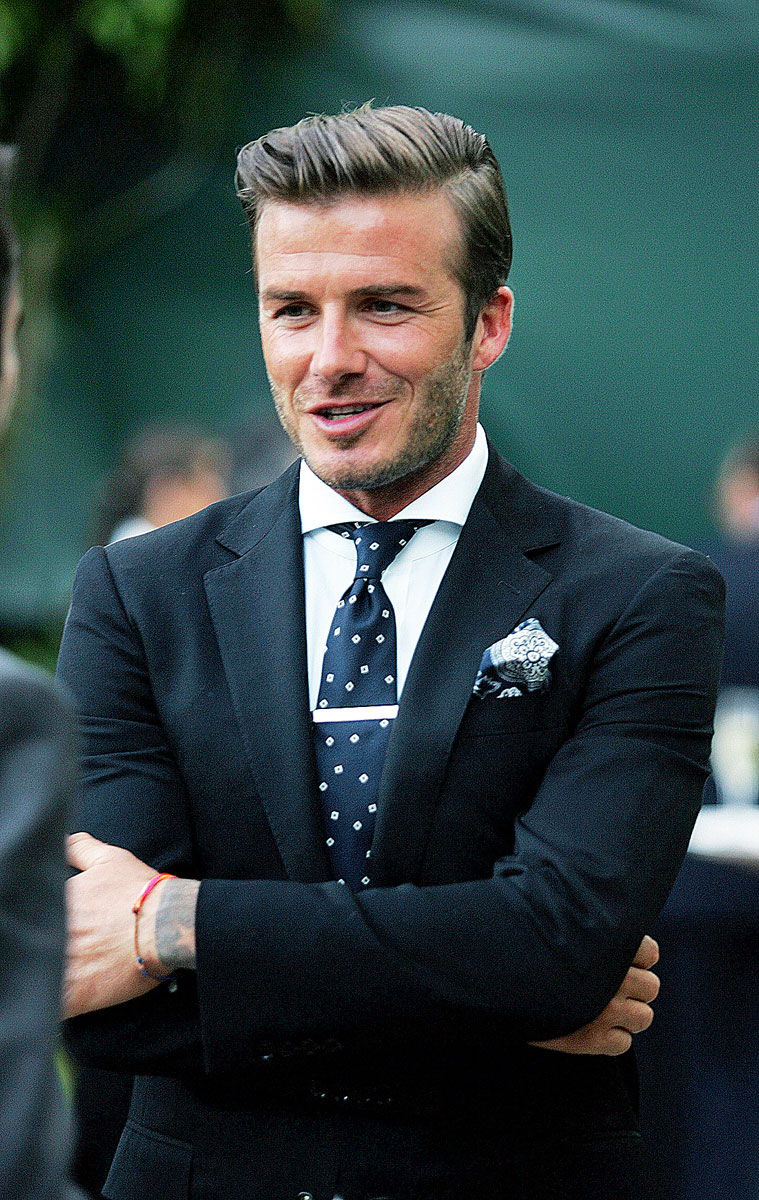 Lovagi rangra emeli a brit uralkodó David Beckhamet
