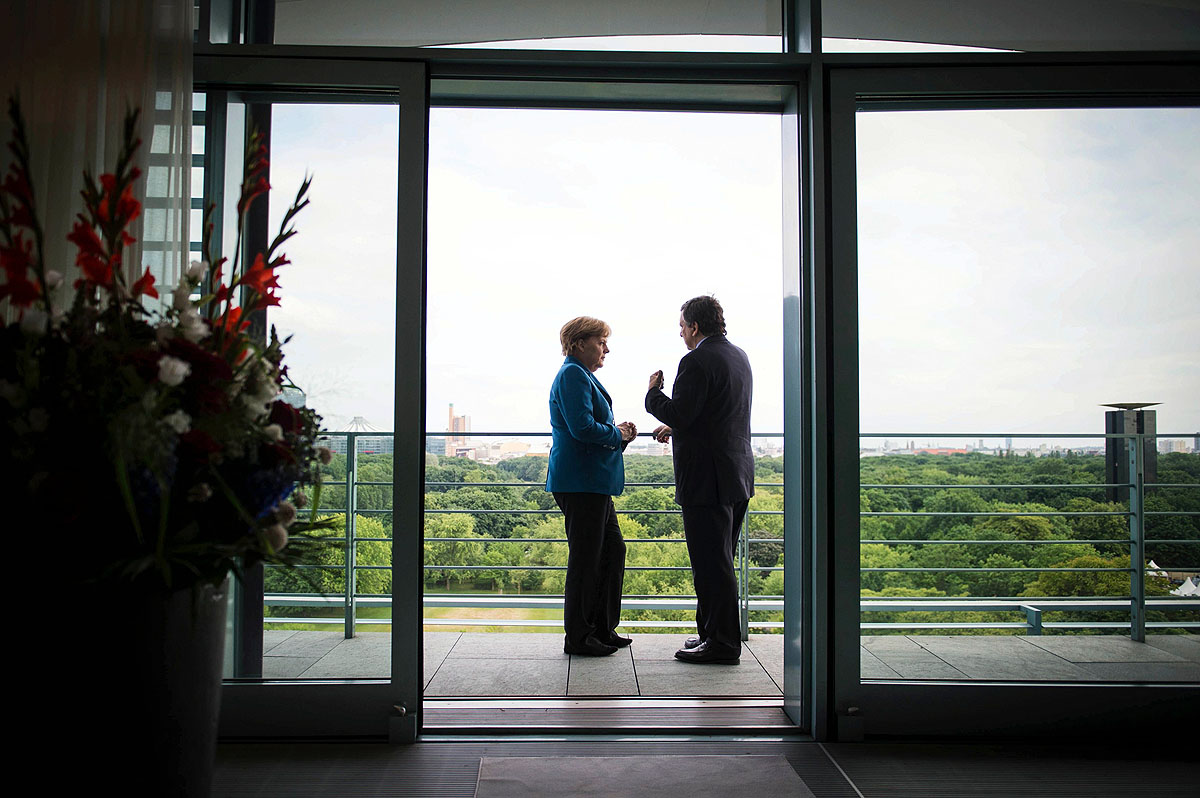 Angela Merkel német kancellár és Jose Manuel Barroso, az Európai Bizottság elnöke