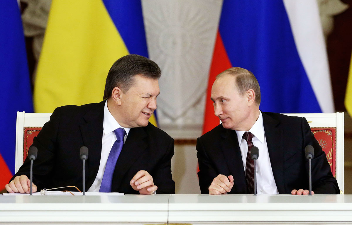 Teljes az egyetértés: Janukovics ukrán (balra) és Putyin orosz elnök pénzügyi segítségről és a gáz árának csökkentéséről állapodtak meg