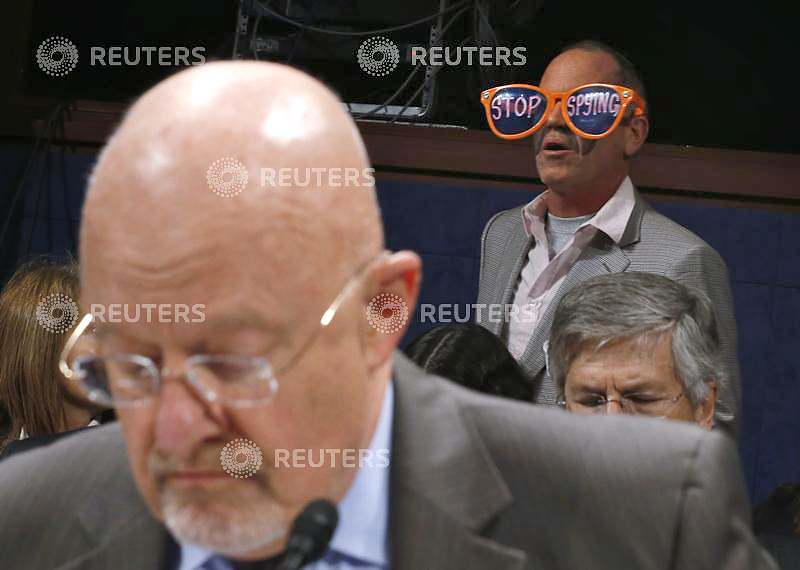 James Clapper októberben a Capitol Hillen. Megússza a botrányokat