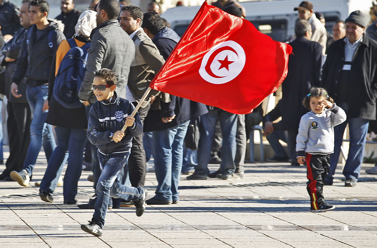 Felvonulás Tuniszban az 