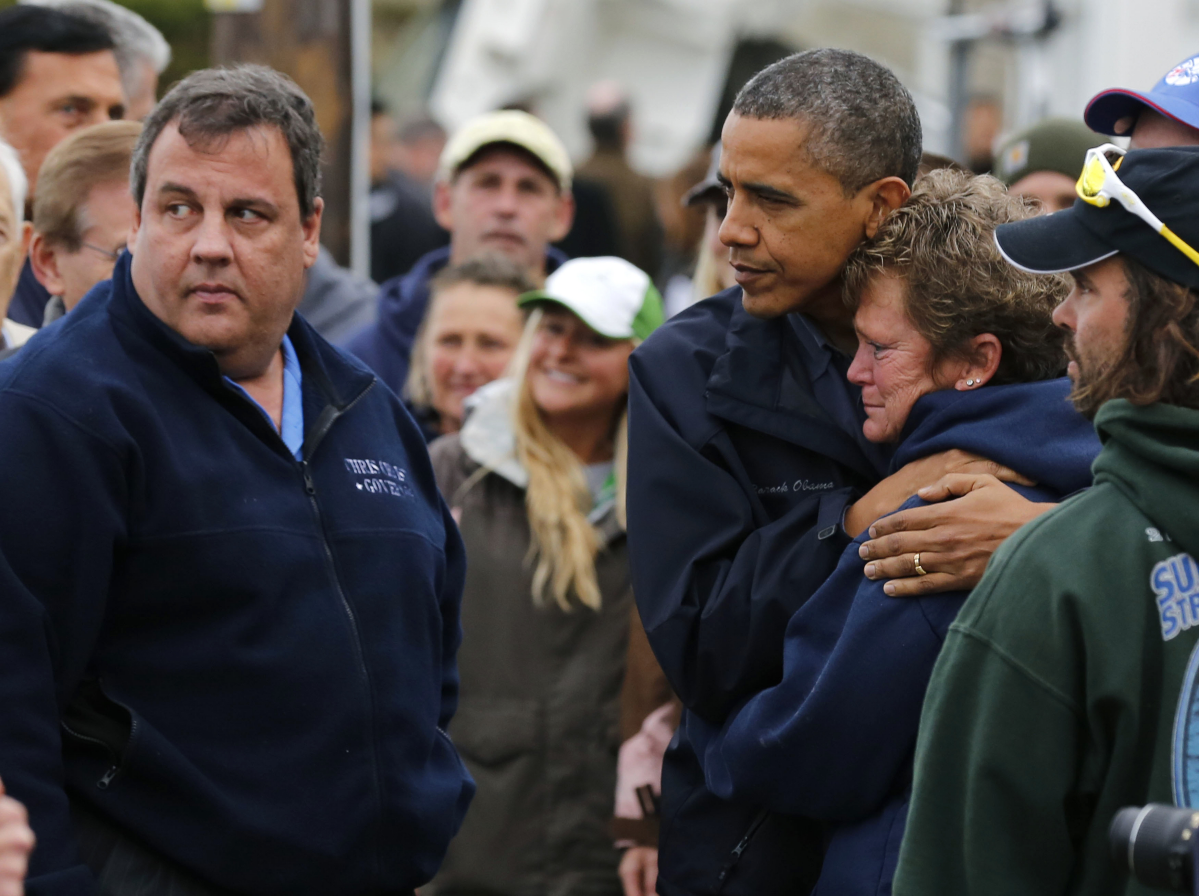 Chris Christie és Barack Obama elnök a Sandy hurrikán után