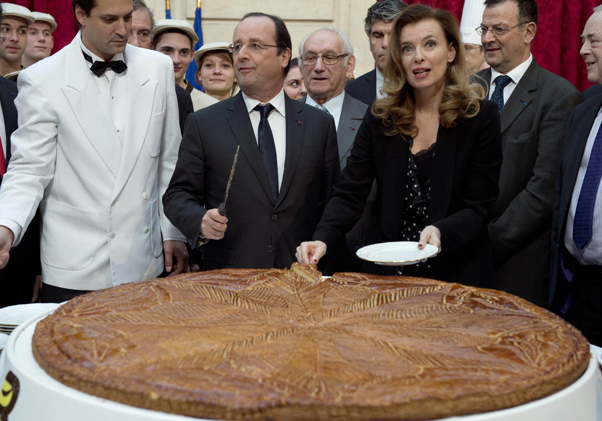 Hollande és Trierweiler január 7-én az Élysée-palotában. Az elnök állítólag már régóta szakítani akar
