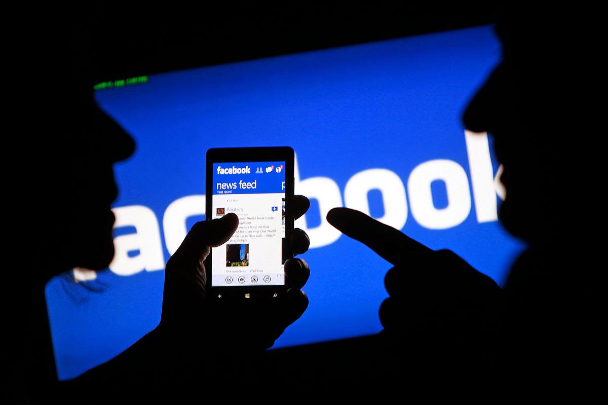 Felerősíti a személyiség zavarokat a Facebook?