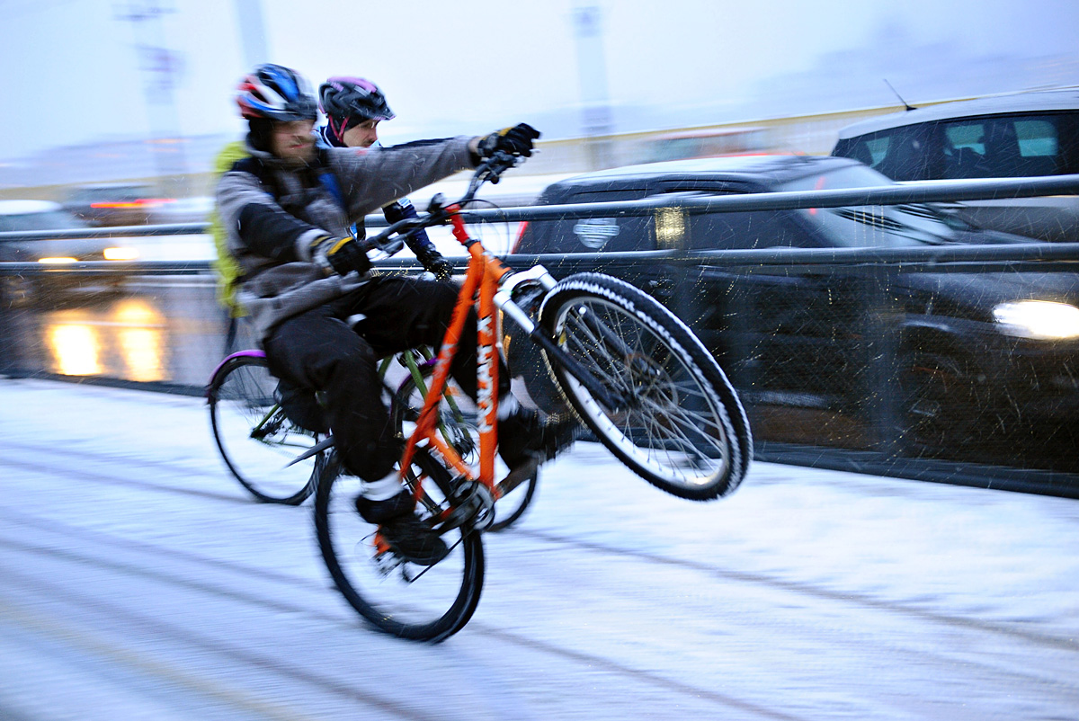 Hóhelyzet, kerékpár, bicikli