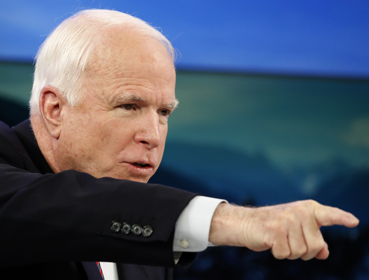 John McCain a januári davosi fórumon
