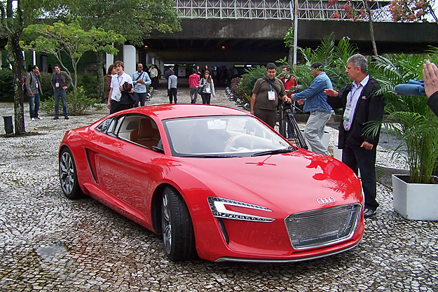 Elektromos Audi még 2010-ből. Makett már van, igény még nincs.